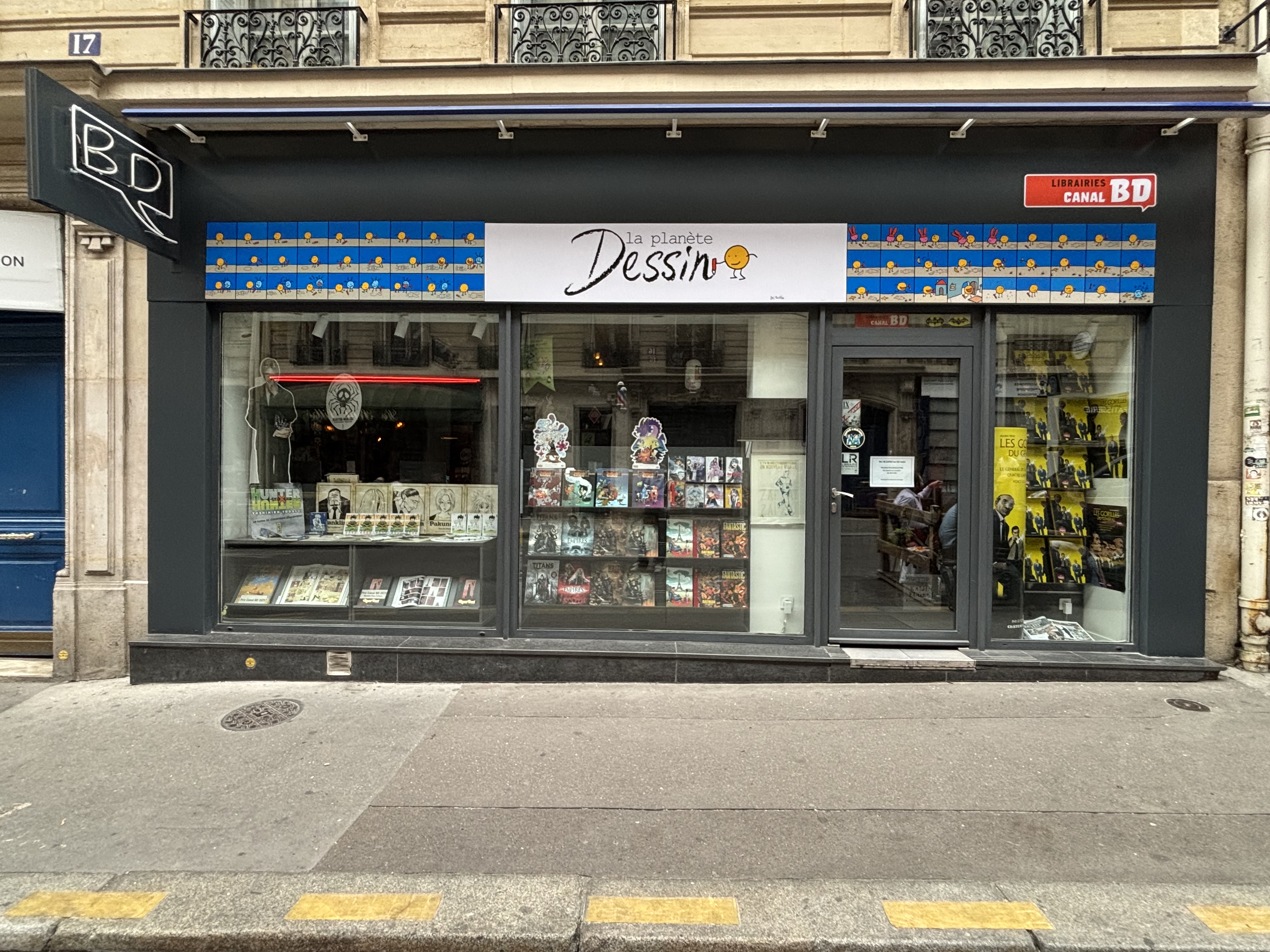 Habillage et enseigne pour librairie