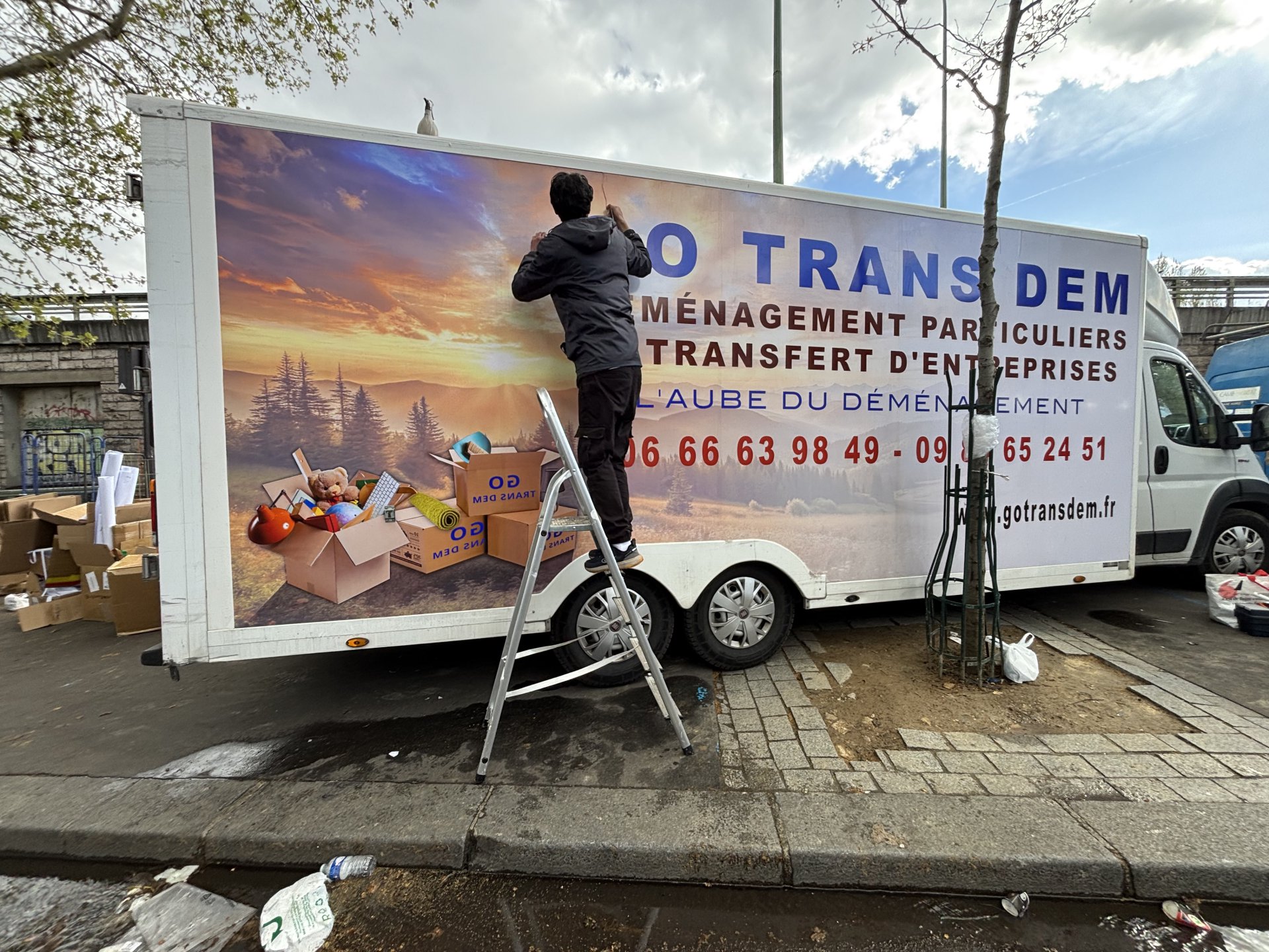 Publicité sur un camion image 1