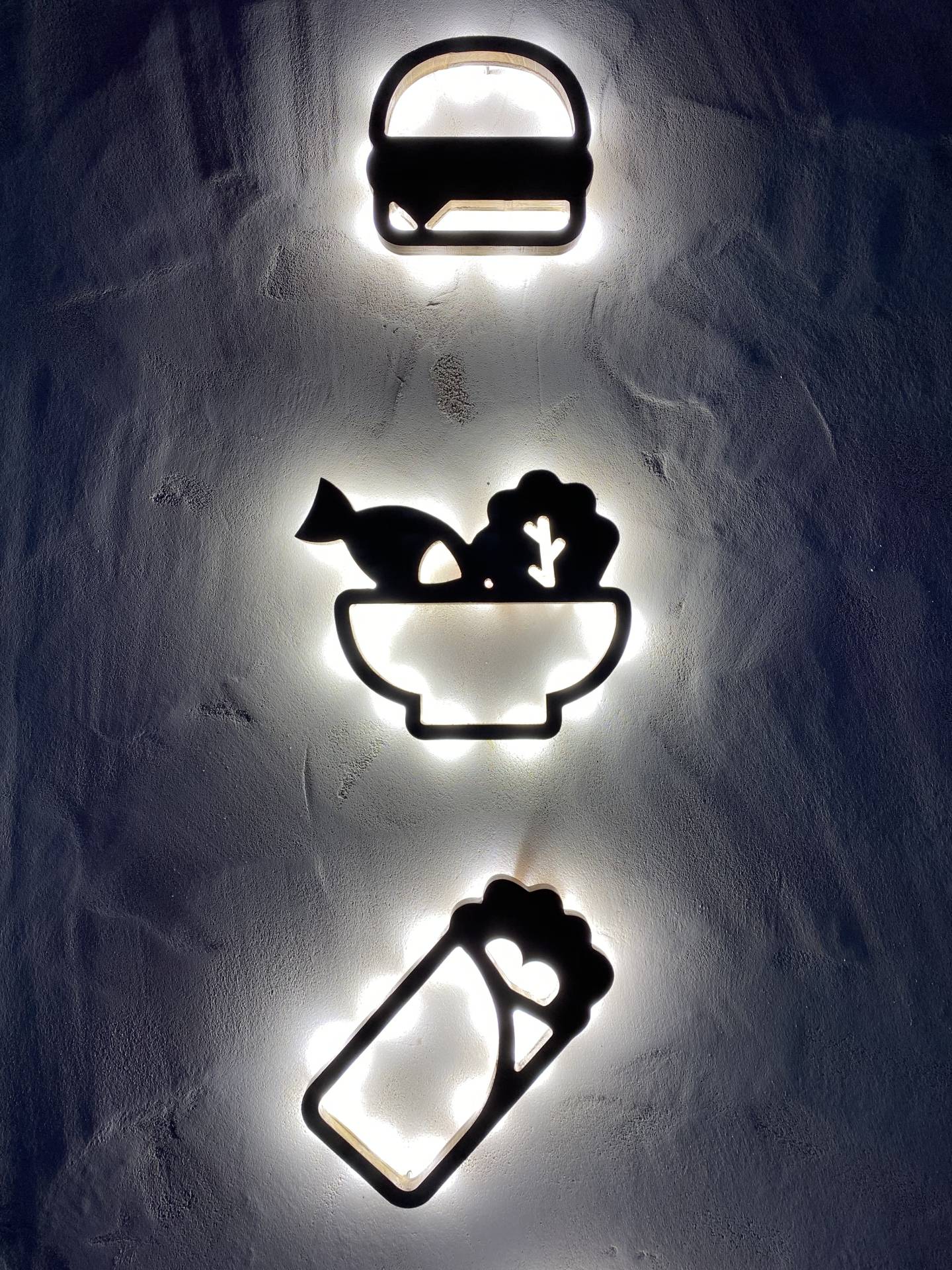 Pictogrammes en bois traité, rétro-éclairé leds image 3