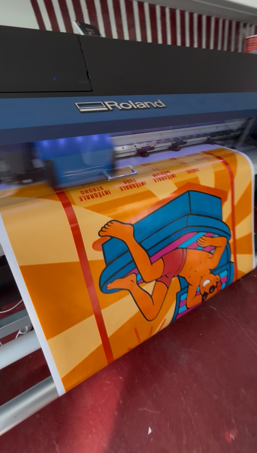 Impression sur vinyle d’un visuel vitrophanie