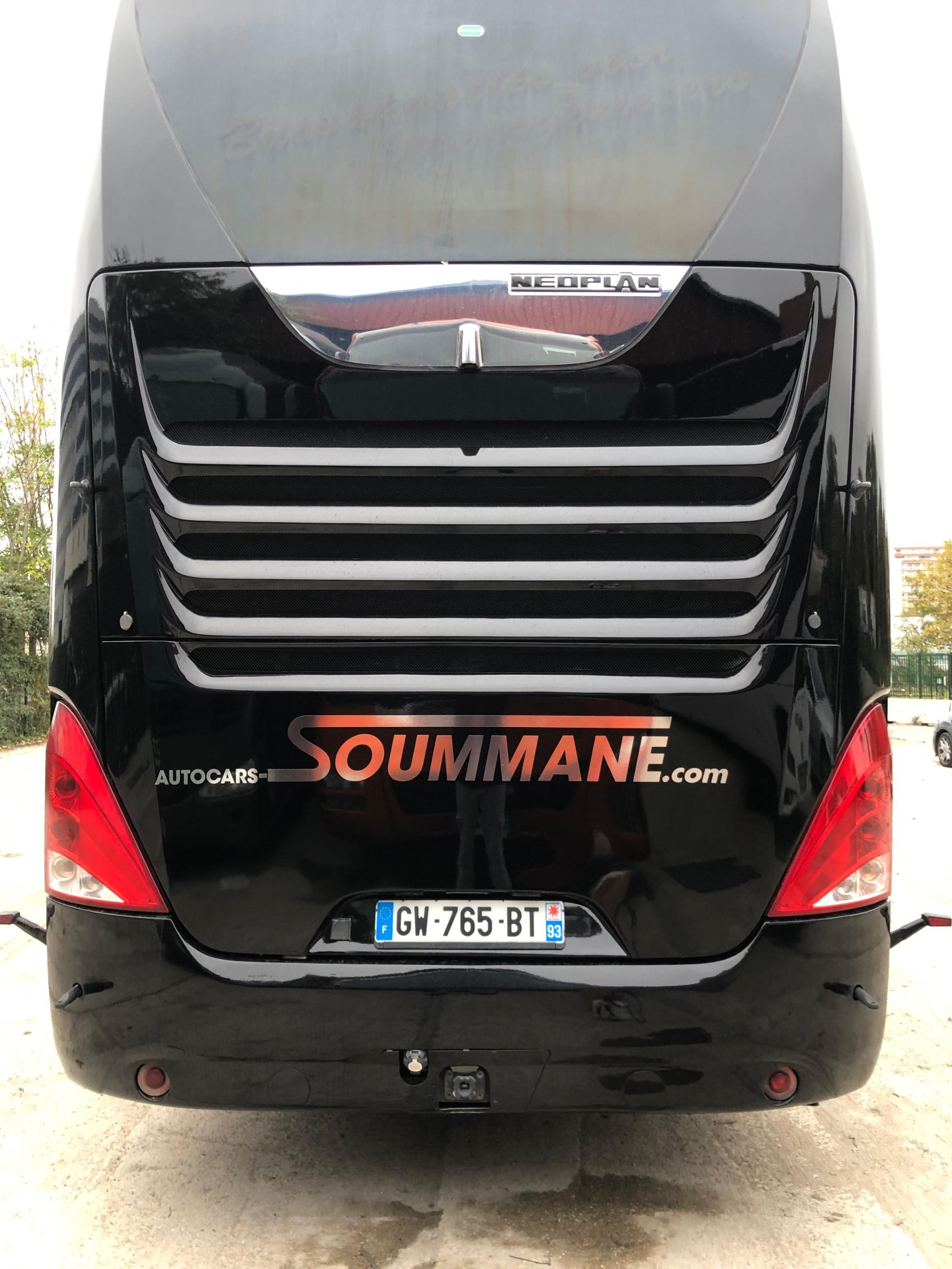 Marquage adhésif chromé et ombré sur autocars image 10