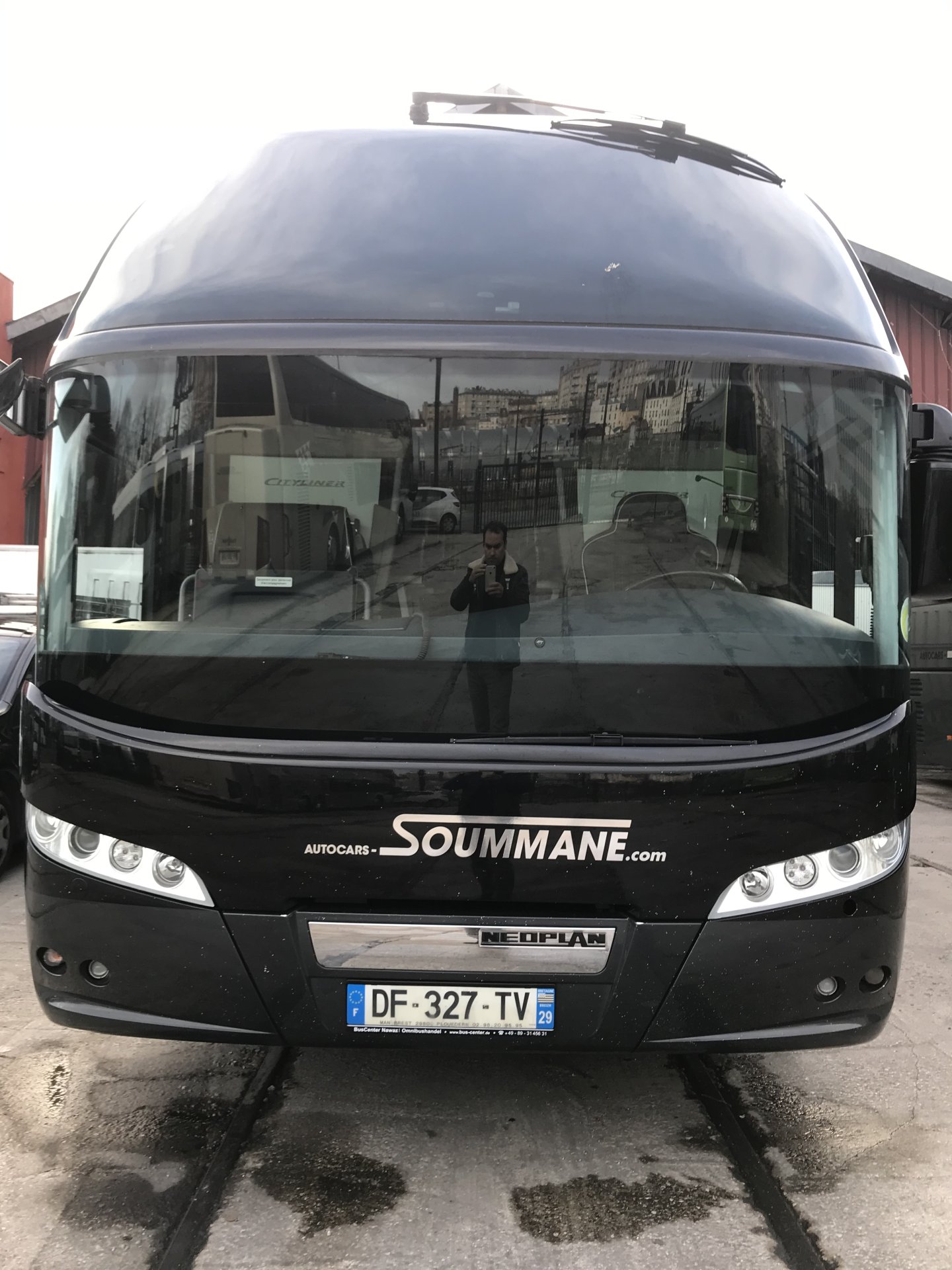 Marquage adhésif chromé et ombré sur autocars image 18