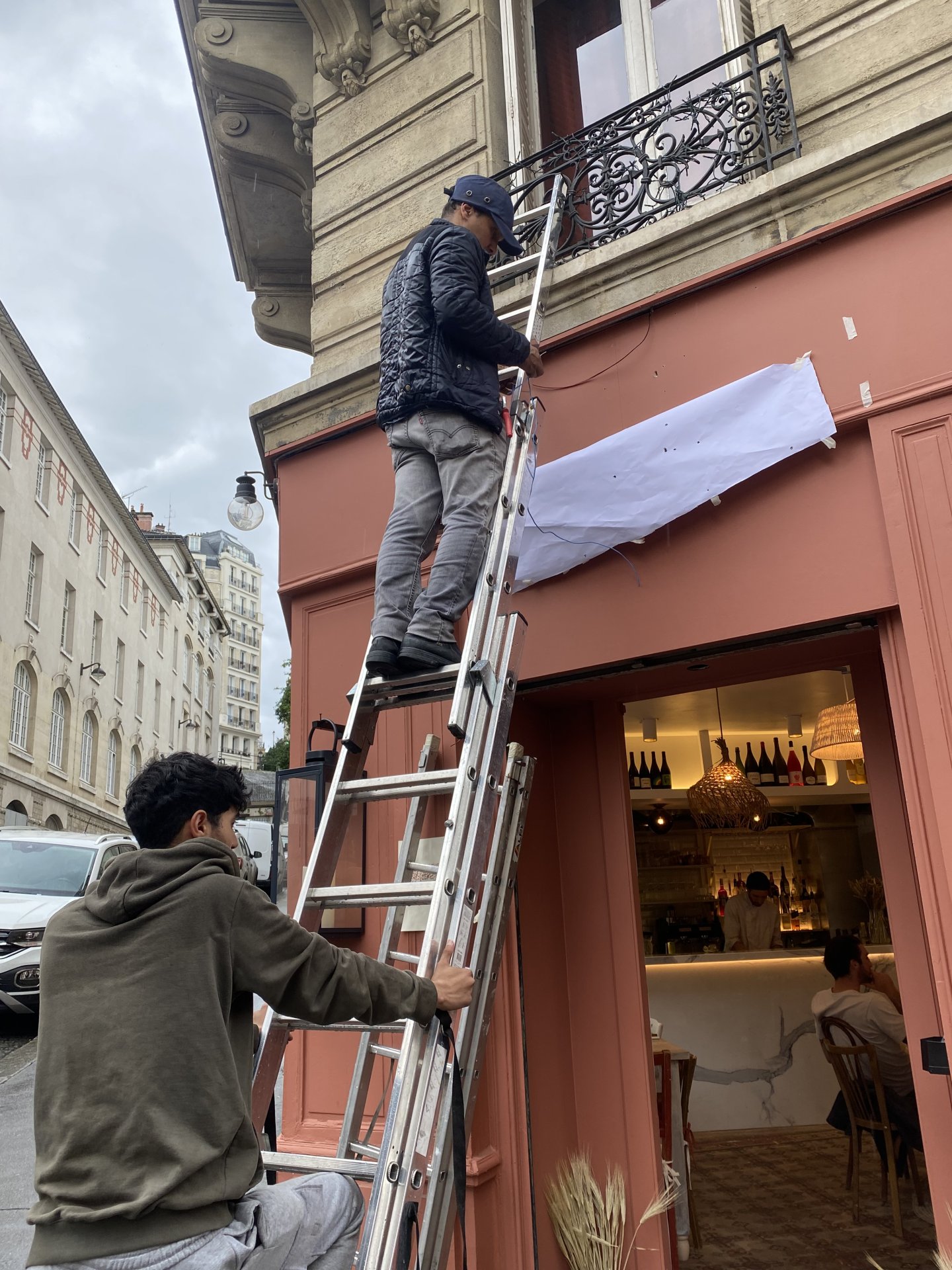 Enseigne en laiton rétro-éclairées leds image 6