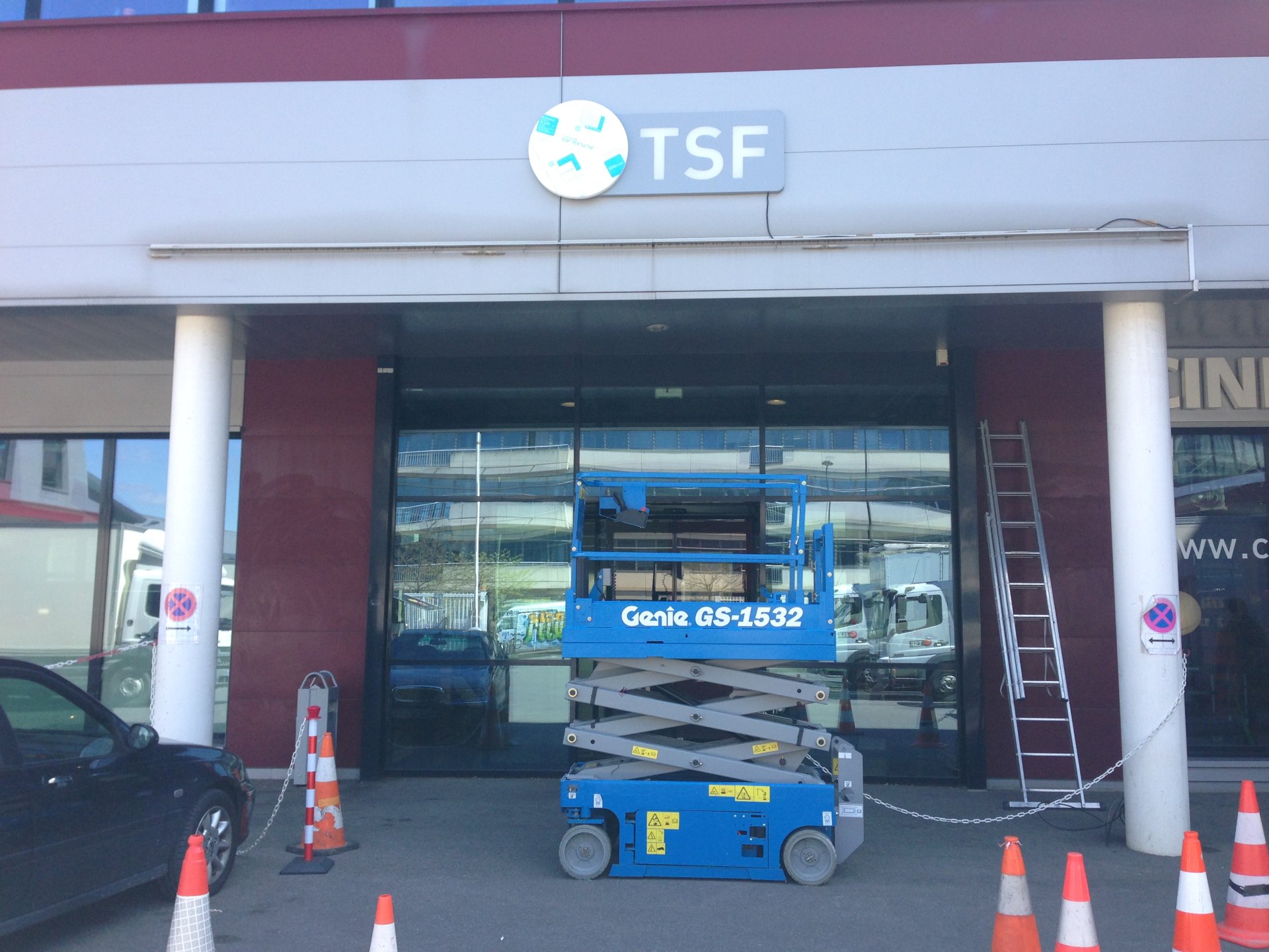 Enseigne logo TSF image 4