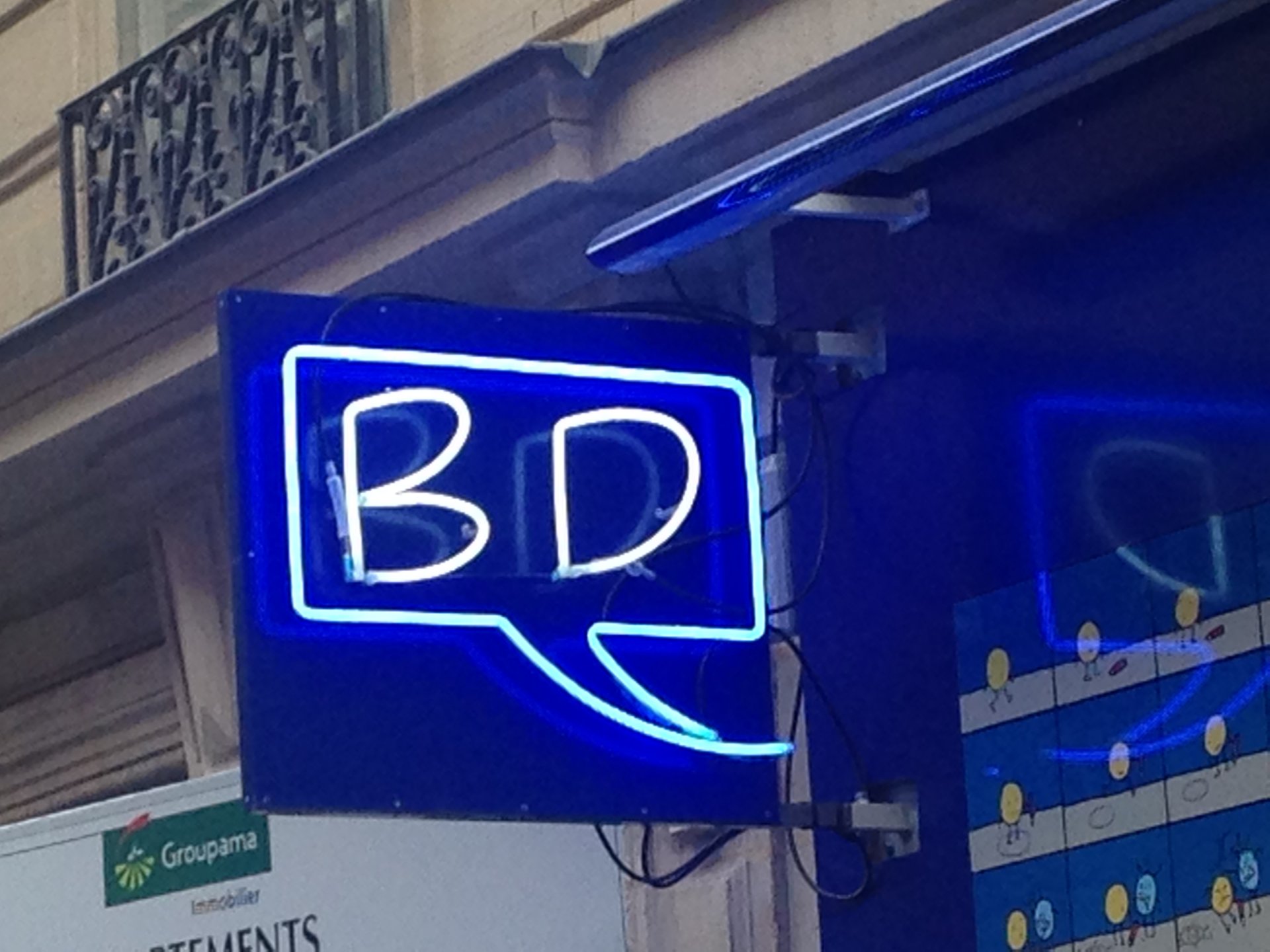 Habillage et enseigne pour librairie