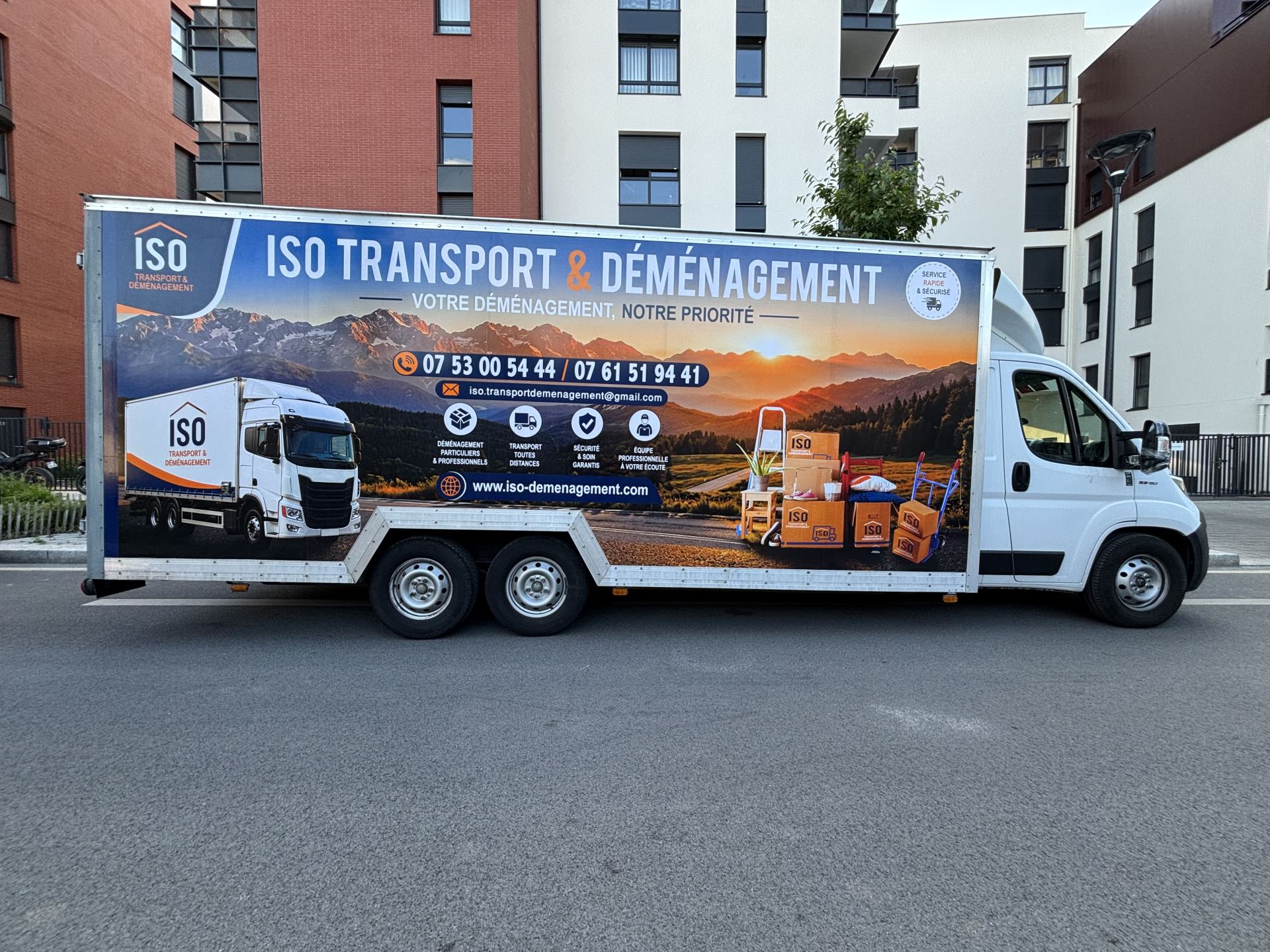 Publicité sur un camion image 4