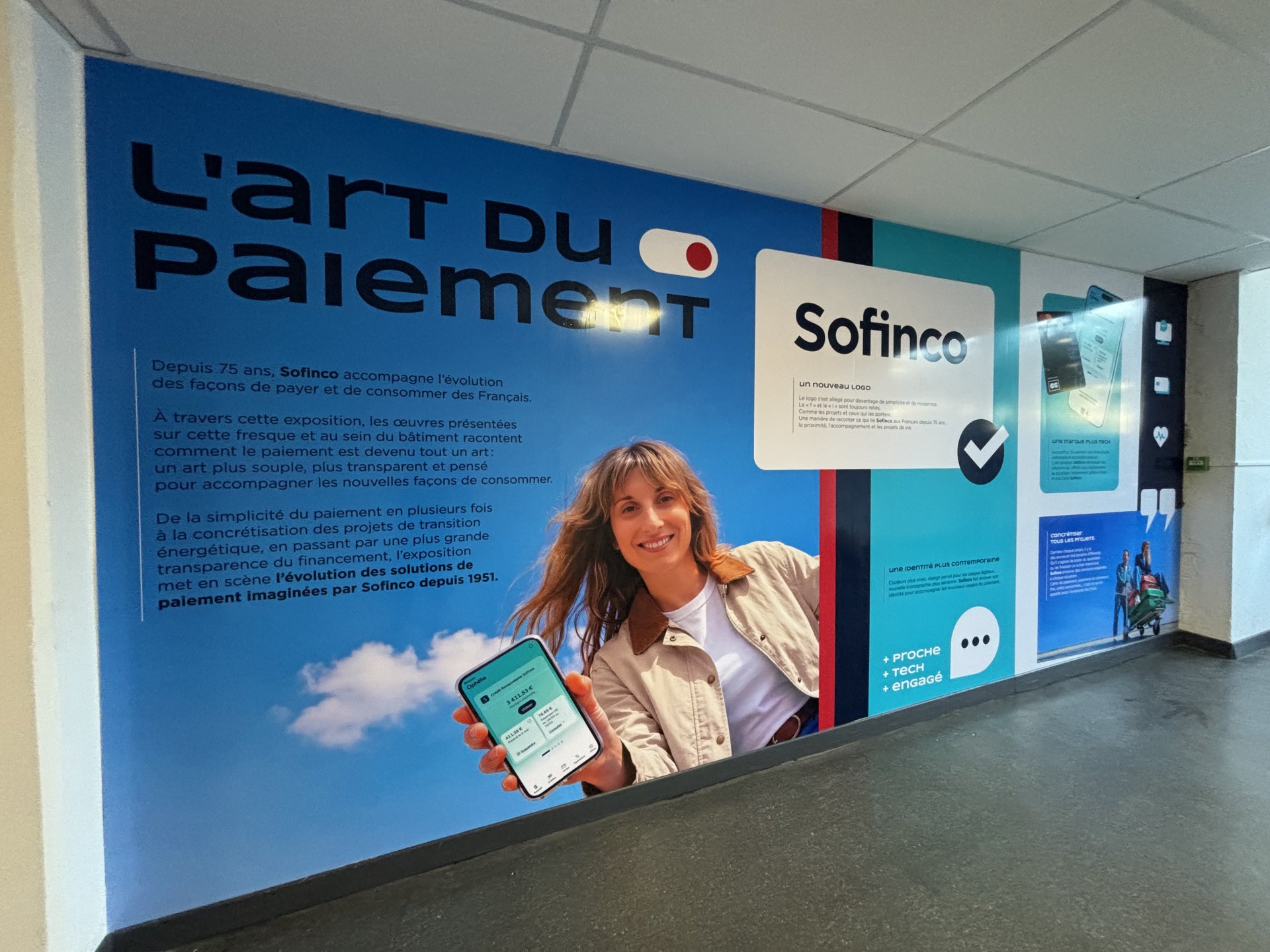 Habillage d’un mur avec panneau publicitaire image 1