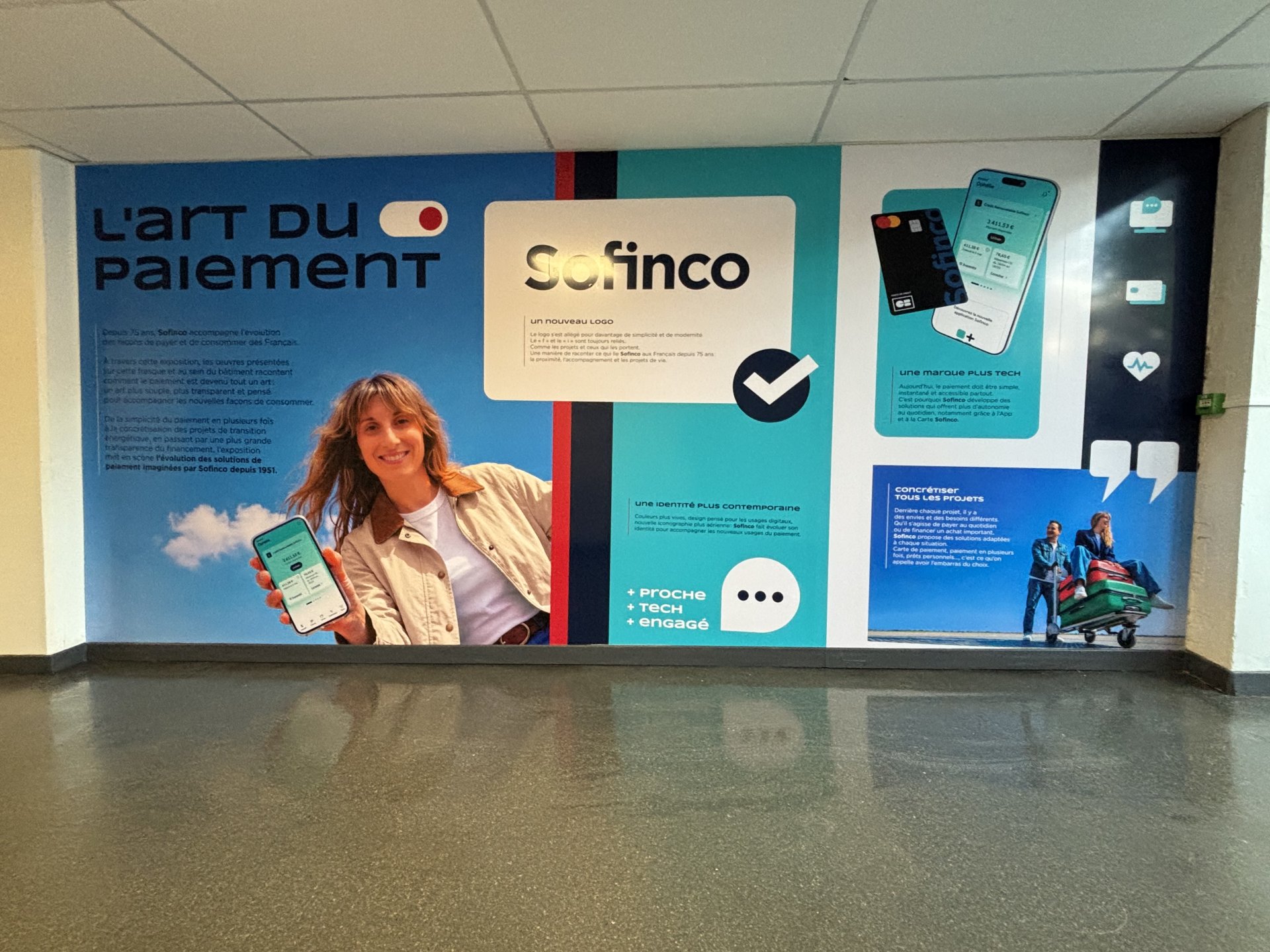 Habillage d’un mur avec panneau publicitaire image 2
