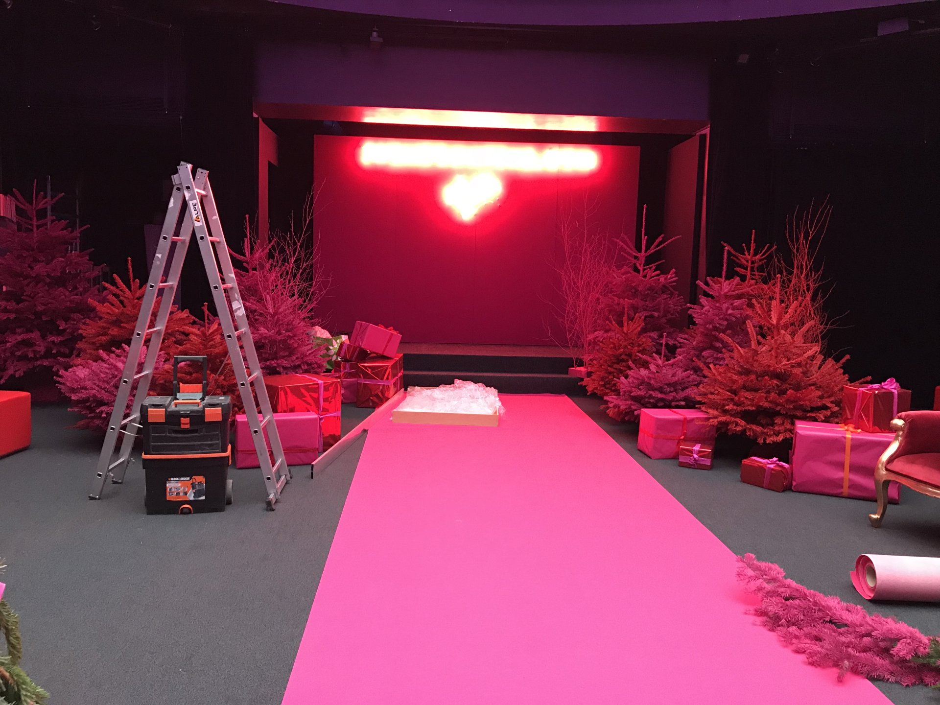 Fabrication d’un néon pour un événement de SHOWROOMPRIVÉ image 10